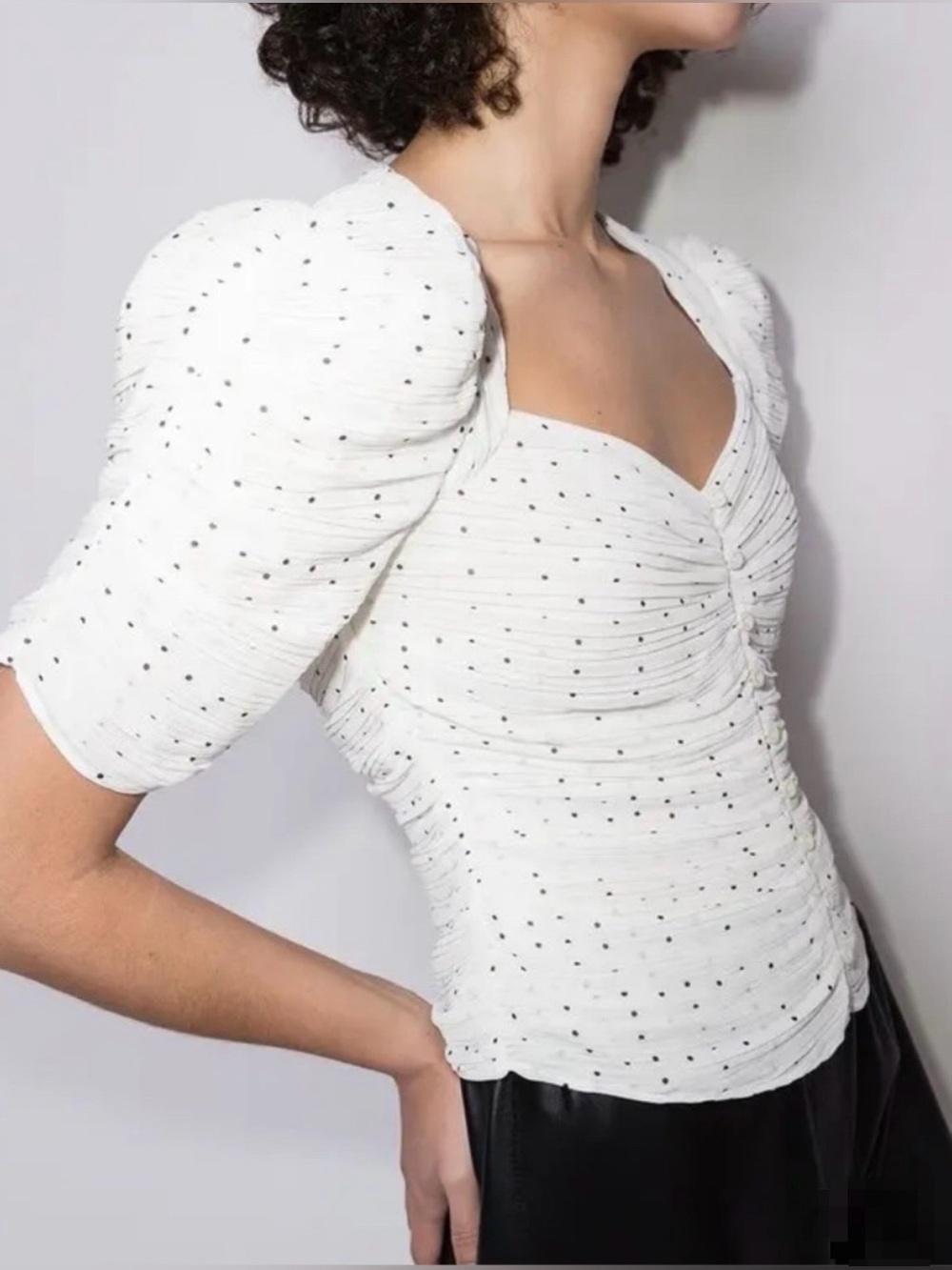 NWT Frame Puff-Sleeve Ruched Women’s Top in White w/Black Polka Dots - Medium